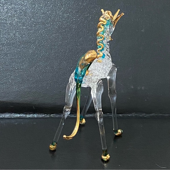 Vintage Delicate Spun Glass Unicorn Collectible Art Glass Figurine - Picture 4 of 16